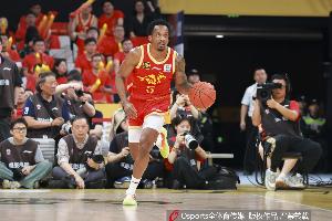 开云官网-轻松又愉快！小巴里-布朗出战26分钟砍22分6助2断 正负值+27！