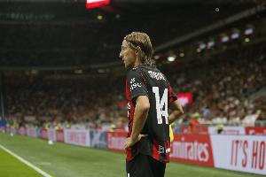 开云-莫雷托：莫德里奇合同中有续约一年选项，是否激活由球员本人决定