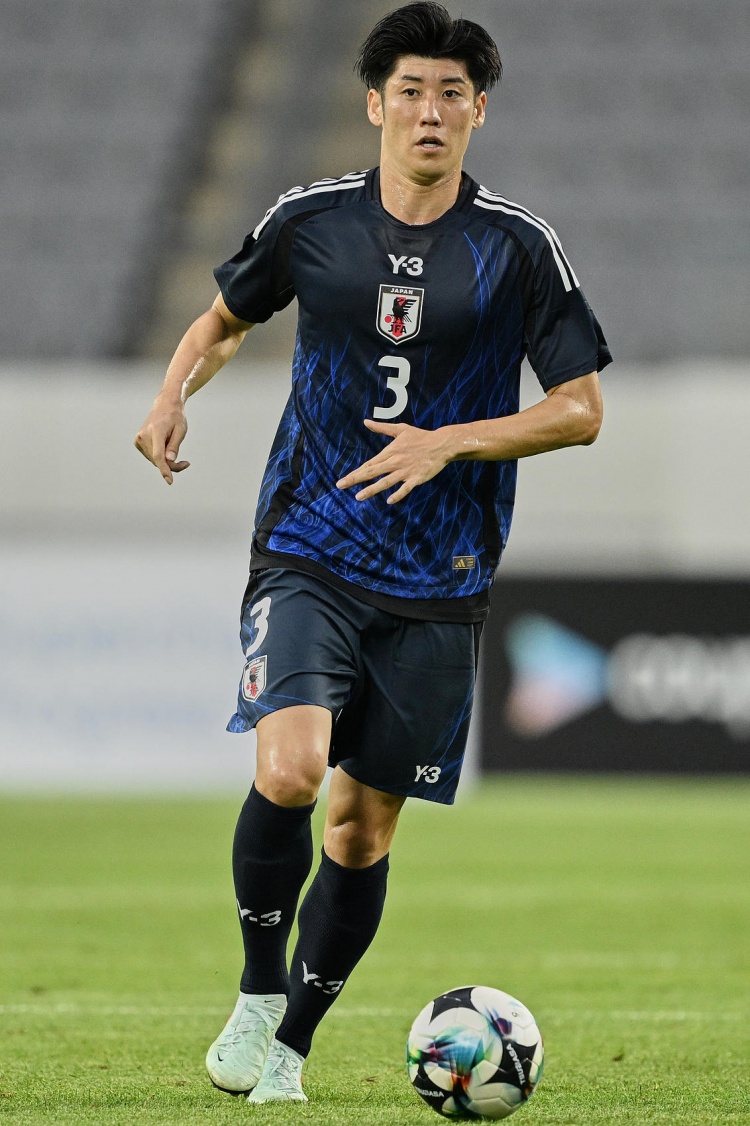开云娱乐-荒木隼人谈国家队赛事强度：对比J联赛显差距，直面自身需提升