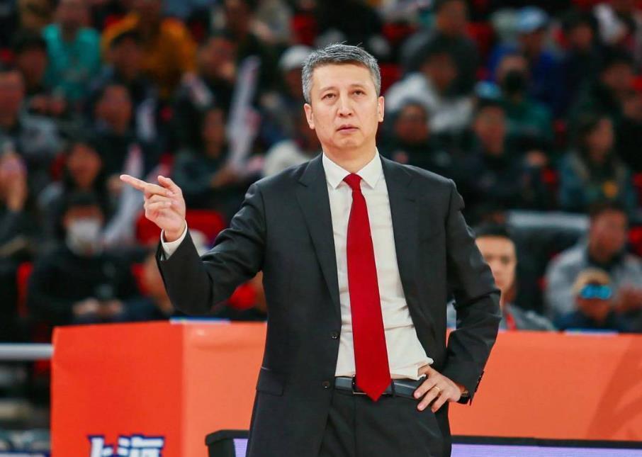 世预赛名单大调整，周琦、赵睿受伤，余嘉豪召回，深圳双星有机会